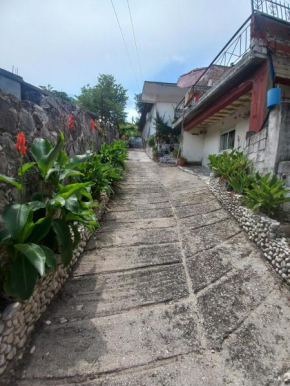 Aleko Guest House